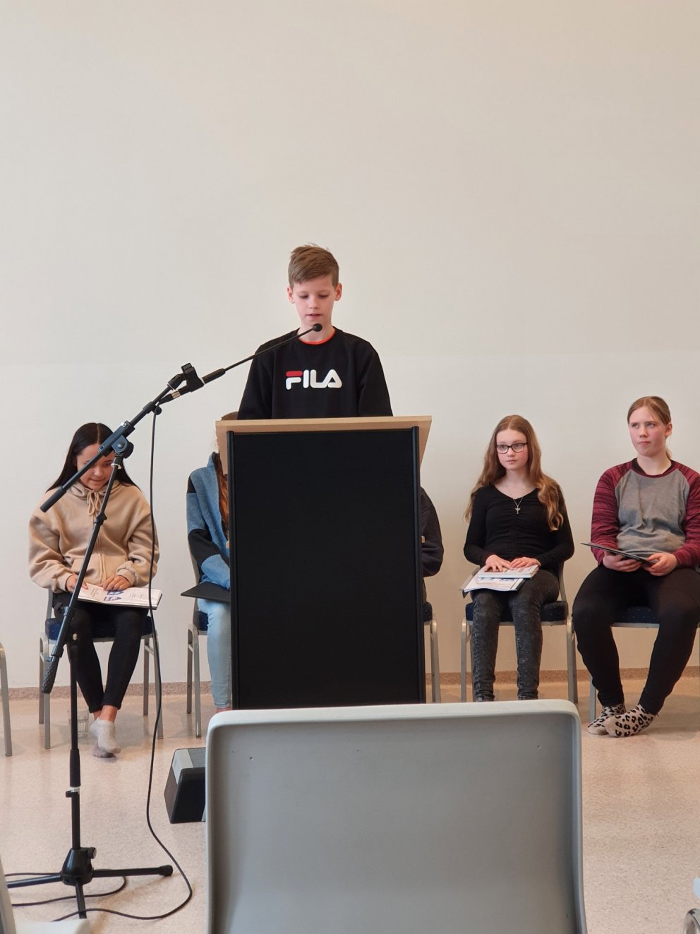 Bragi sigraði í framsagnarkeppni