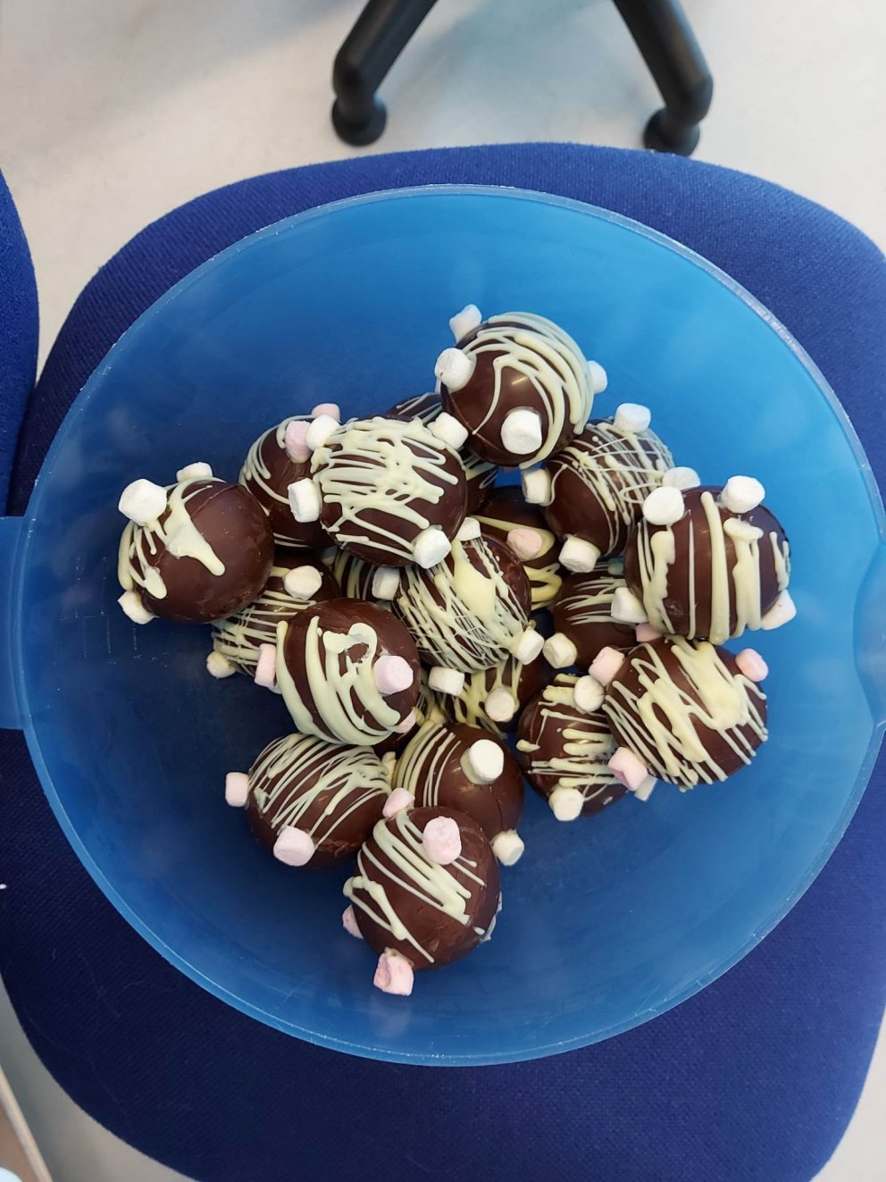 Charlie and the chocolate factory - Myndir