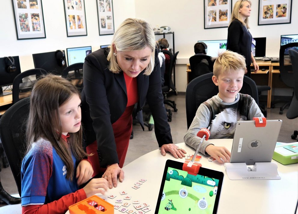 Skólahald eftir frá og með 4. maí.