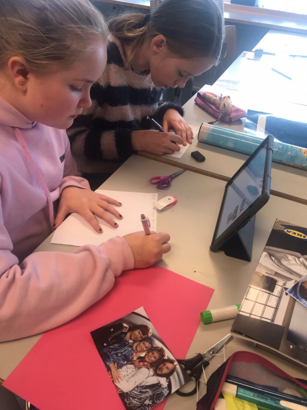 Opið hús hjá 6. bekk á morgun 11. apríl