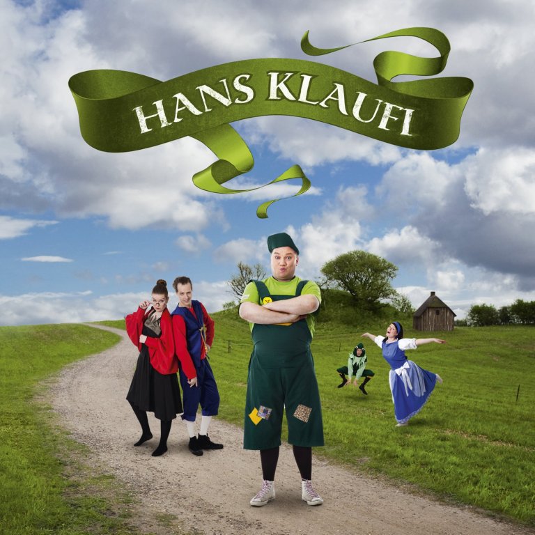 Hans klaufi - sýning í félagsheimili