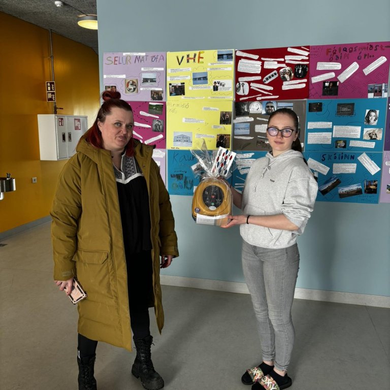 Kvenfélagið Freyja kemur færandi hendi