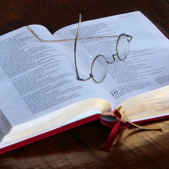 Það er svo mikilvægt að börn og unglingar lesi í sumarfríinu.